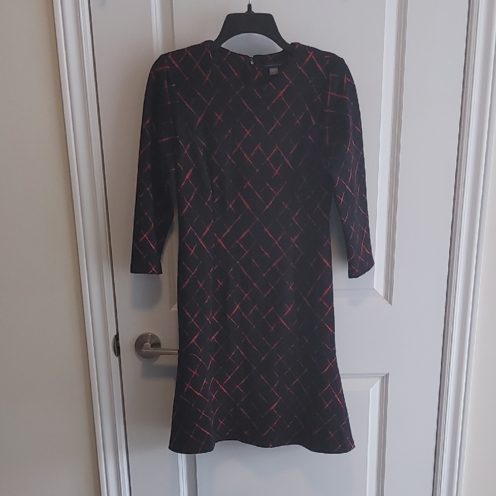 Tommy Hilfiger US 6 Thick Black and Red Patterned Dress